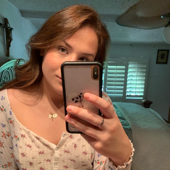 Meet your Posher, Nicole - Picture 6 of 10